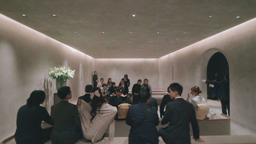 IWAIの挙式前のチャペル